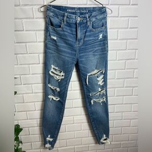 AMERICAN EAGLE Distressed Blue Jeans for Women/size 2Short